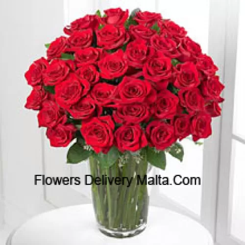 51 Roses Rouges Dans Un Vase